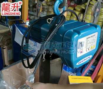 KD-1環(huán)鏈電動葫蘆實物圖 KD-1環(huán)鏈電動葫蘆實物圖